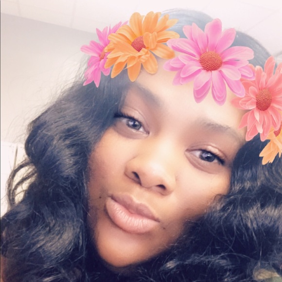 Meet your Posher, Breanna - Picture 1 of 1